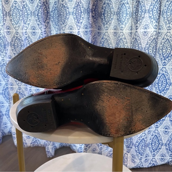 Handcrafted Leather Cowboy Boots with Overlay Details - Picture 11 of 13